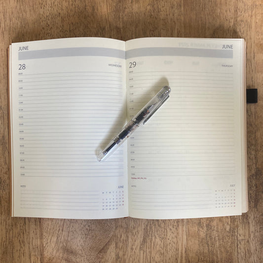 DAYCRAFT Signature 2023 Diary DAY TO A PAGE - Grierson Studio